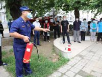 學(xué)?；馂?zāi)逃生中的五種錯(cuò)誤行為